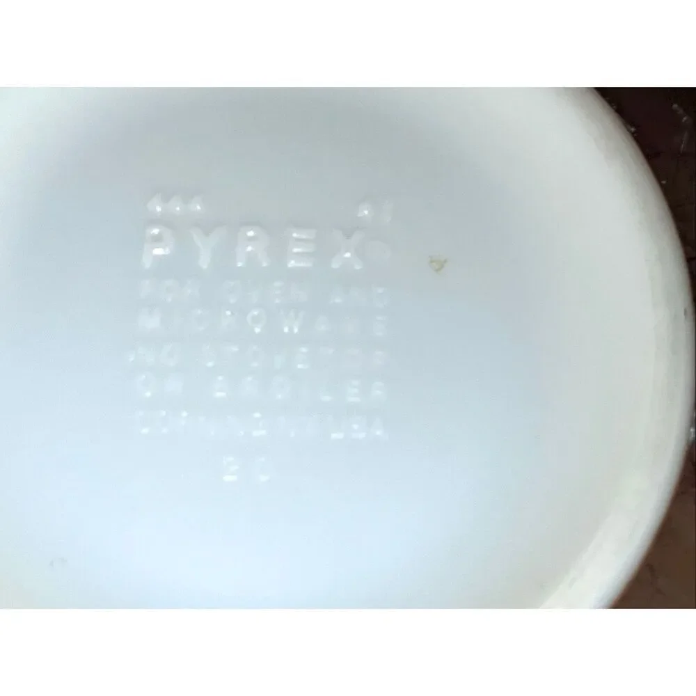 Vintage Pyrex Woodland Cinderella Bowl 444 Brown